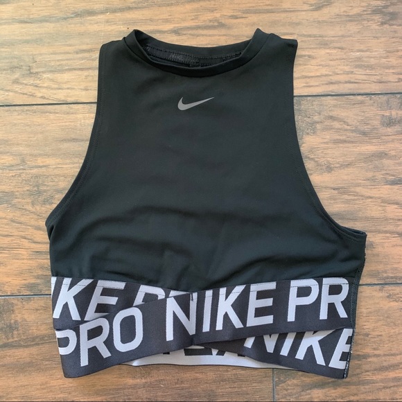 Nike Tops - Nike Pro Intertwist Crop Top Black